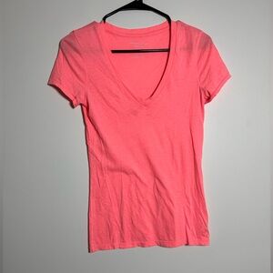 American Eagle Outfitters Pink V-Neck T-Shirt Women’s Small